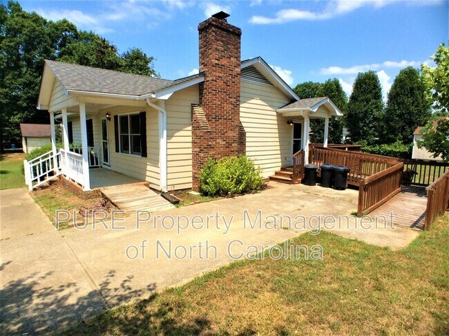 Foto del edificio - 4607 Merrywood Ln