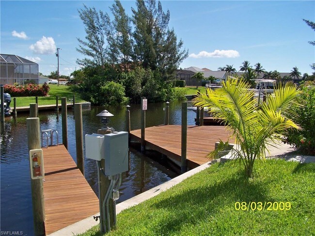 Foto del edificio - 1315 SW 47th Terrace