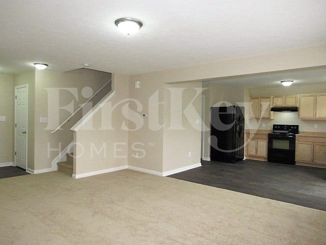 Foto del edificio - 8121 Grove Berry Way
