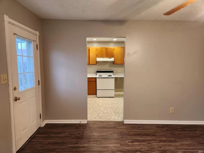 Building Photo - 723 N Jefferson St