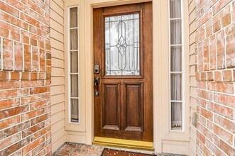 Building Photo - 1511 Beaconshire Building Photo - 1511 Beaconshire