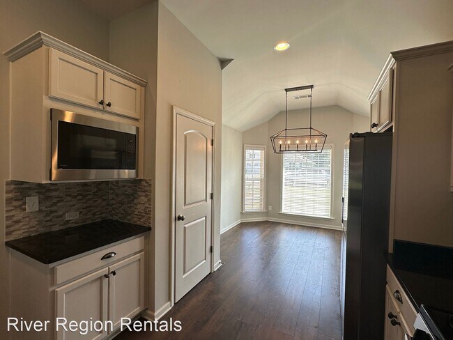 Building Photo - 3 br, 2 bath House - 9127 White Poplar Circle