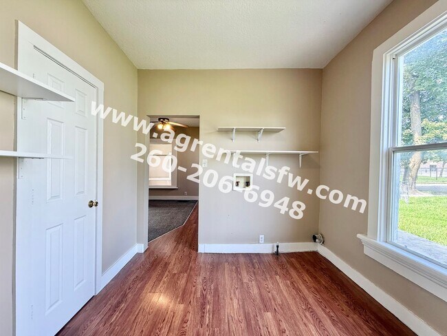 Foto del edificio - 1210 Marion St