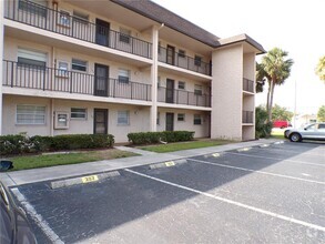 Building Photo - 102 Capri Isles Blvd
