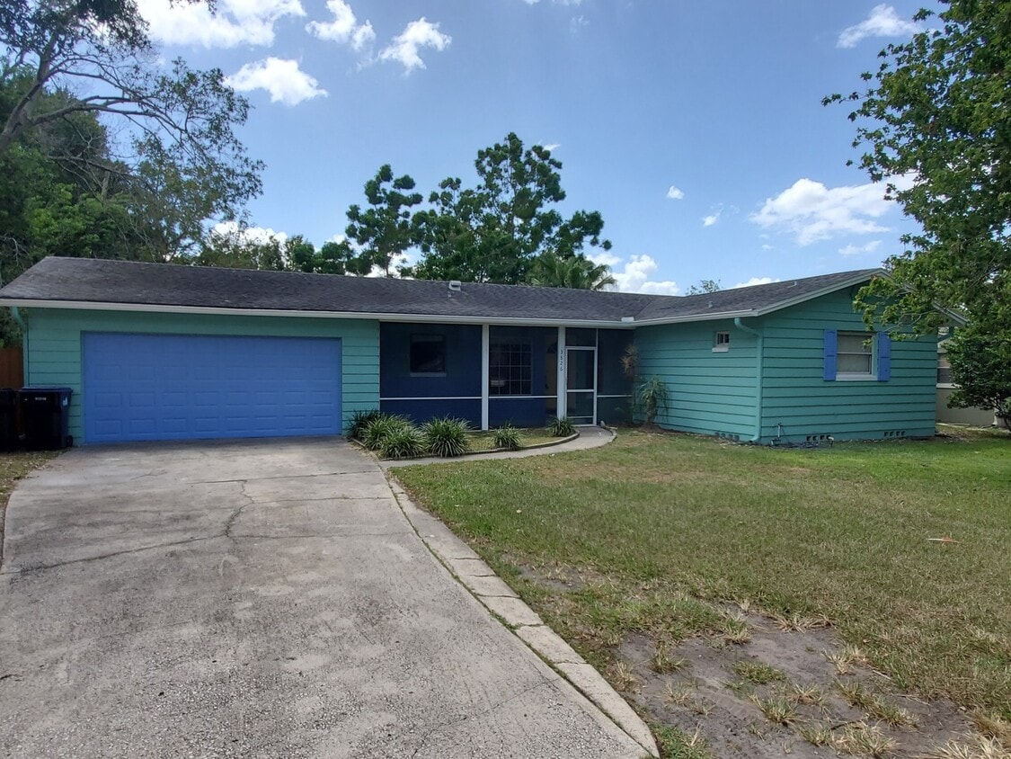 Primary Photo - Large 4x2 Home in Conway area