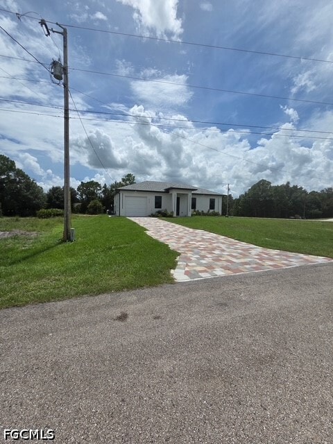 Building Photo - 432 Raymer St