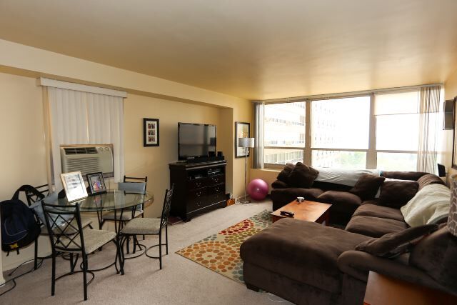 Foto del edificio - 3950 N Lake Shore Dr