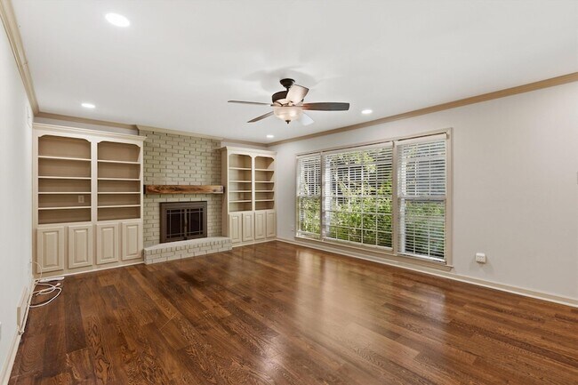 Foto del edificio - 7253 Stamford Dr