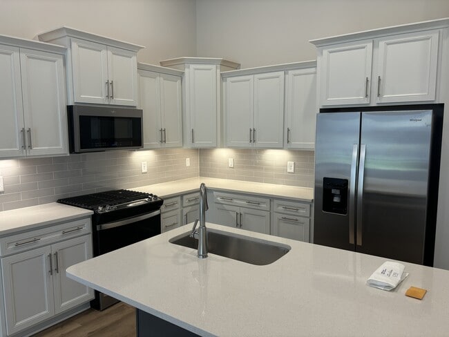 Building Photo - 112 Doya Ct