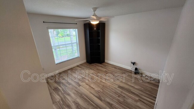Foto del edificio - 11404 Holmbridge Ln