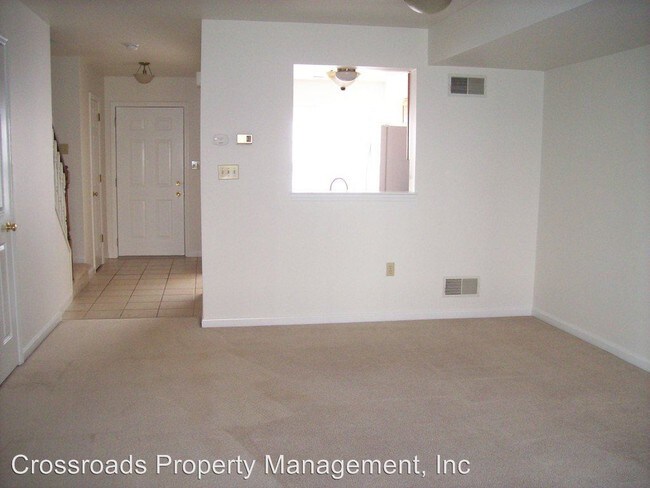 Building Photo - 2 br, 1.5 bath House - 173 Federal Way