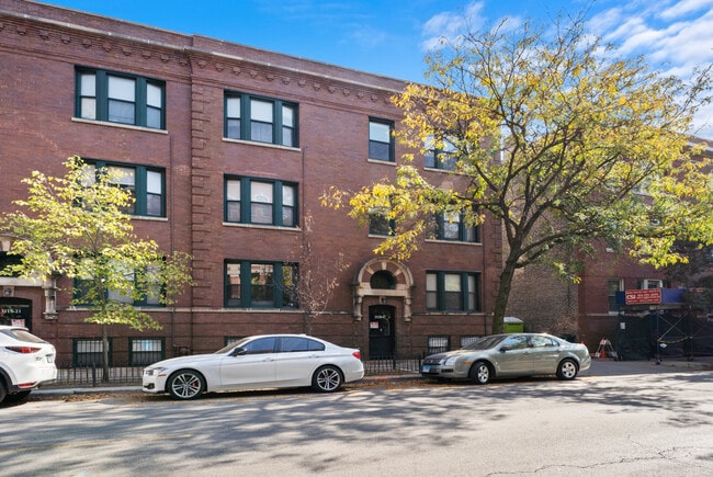 Building Photo - 961 W Fletcher St