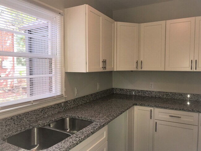 kitchen - 1816 Donnalee Ave SE