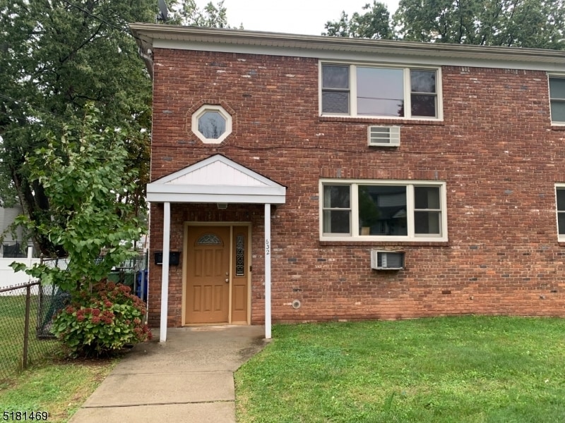 630 Middlesex St, Linden, NJ 07036 Townhome Rentals in Linden NJ