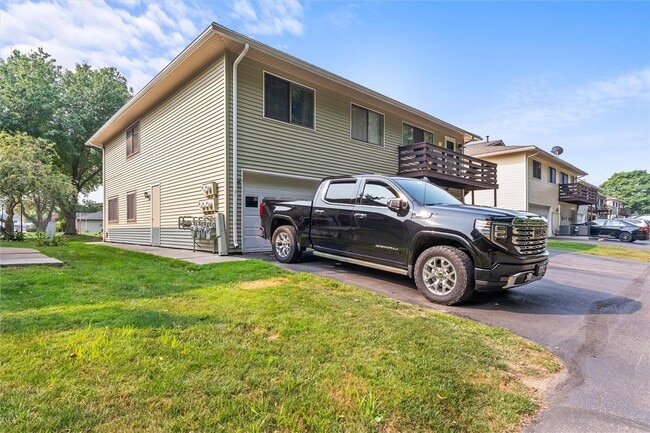 Building Photo - 87 Milrace Dr