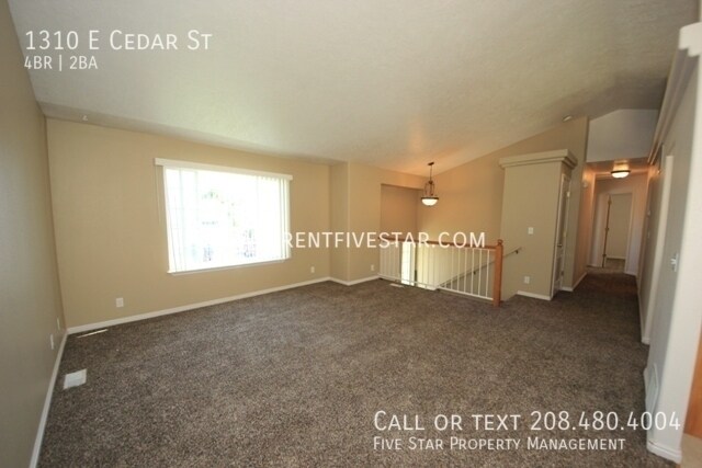 Foto del edificio - 1310 E Cedar St