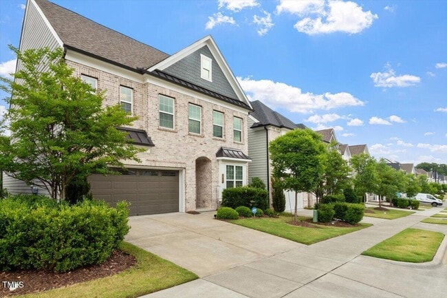 Building Photo - 113 Mazarin Ln