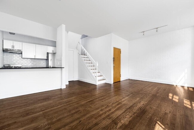 Building Photo - 361 West 20th Street