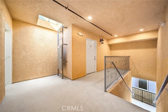 Foto del edificio - 5639 Huntington Dr