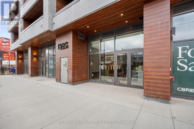 Building Photo - 1285 Queen St E