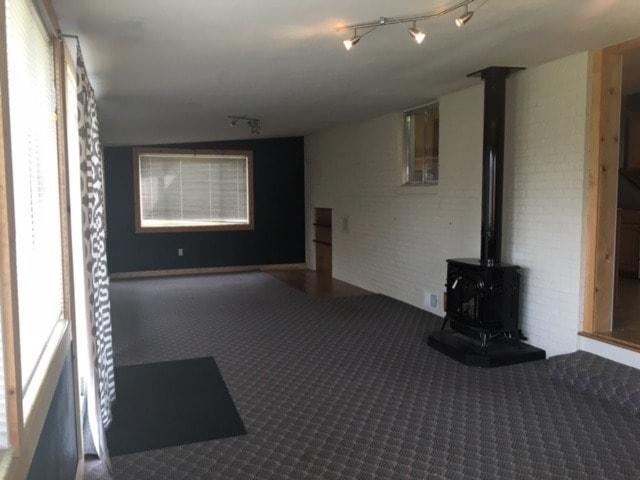 Building Photo - Beautiful Remolded Home