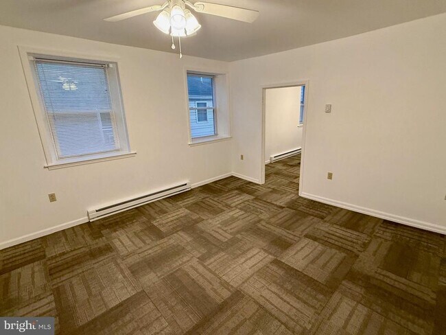 Foto del edificio - 137 E Baltimore St