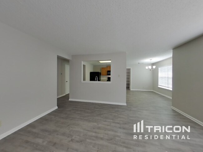Building Photo - 6662 Beech Trail Drive Converse TX