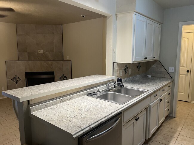 Foto del edificio - 2116 W 23rd Ave