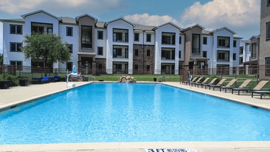 Building Photo - Creed Canyon Apartments