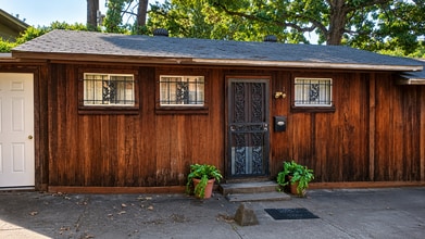 Building Photo - 7510 Briarwood Dr