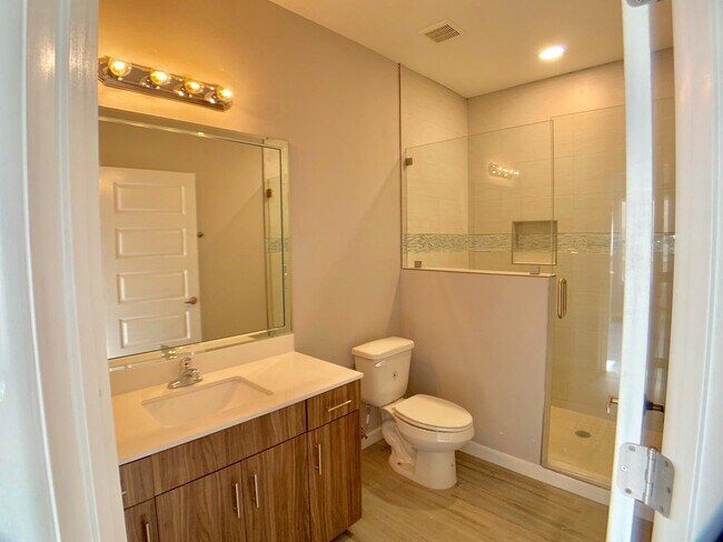 Foto del edificio - 3805 Tinsley Ave
