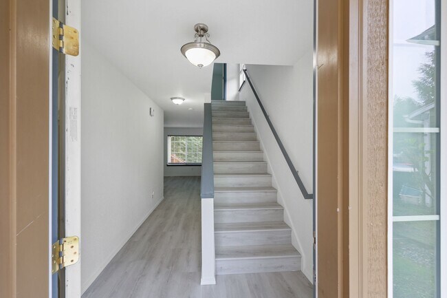 Foto del edificio - Move in Ready! A/C 4 bedroom home in North...