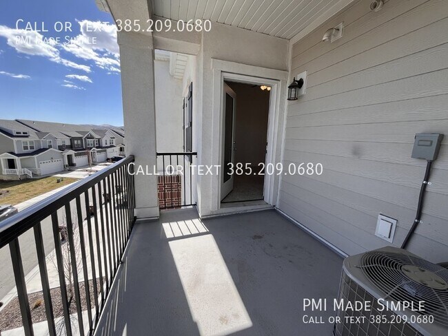Building Photo - Modern 3-Bed Condo in Herriman with Balcon...