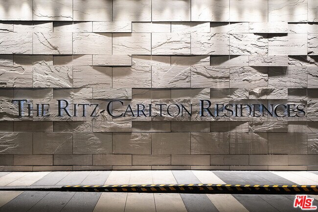 Foto del edificio - 900 W Olympic Blvd