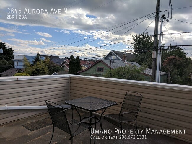 Building Photo - 3845 Aurora Ave N