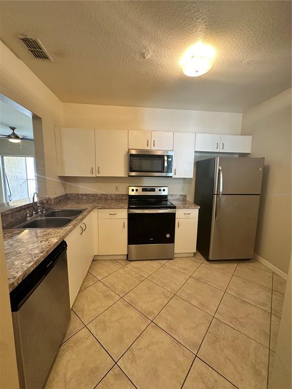 Building Photo - 521 Villa Del Sol Cir