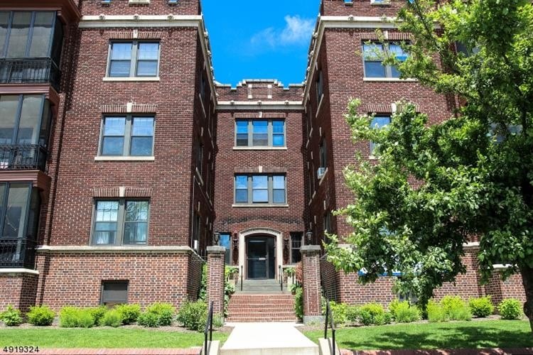 31 The Crescent, Montclair, NJ 07042 House Rental in Montclair, NJ