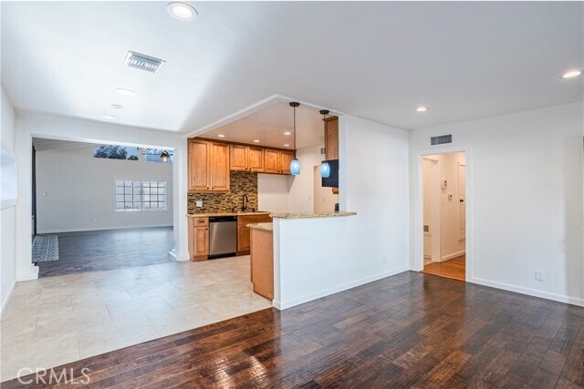 Building Photo - 7965 Quimby Ave