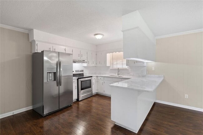 Building Photo - 5024 Santos Dr E