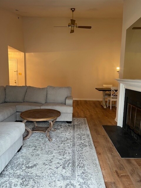 Foto del edificio - 14208 Dove Creek Way