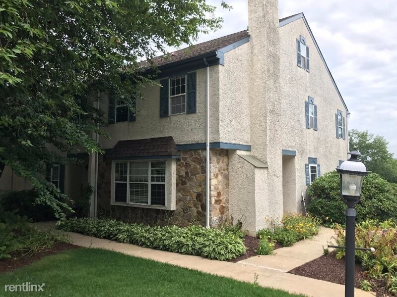 Primary Photo - 3 br, 2.5 bath Townhome - 101 Hampstead Pl