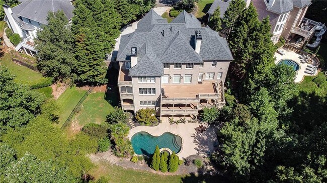 Building Photo - 720 Greenview Terrace
