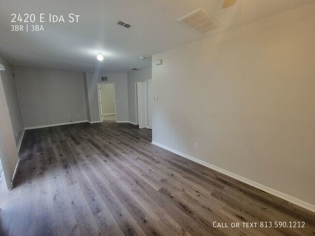 Foto del edificio - Beautiful Tampa Home