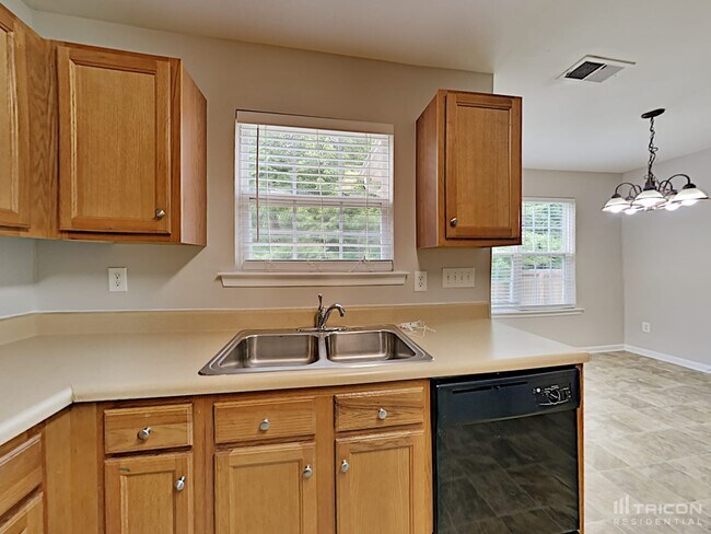 Building Photo - 5428 Henderson Oaks Dr
