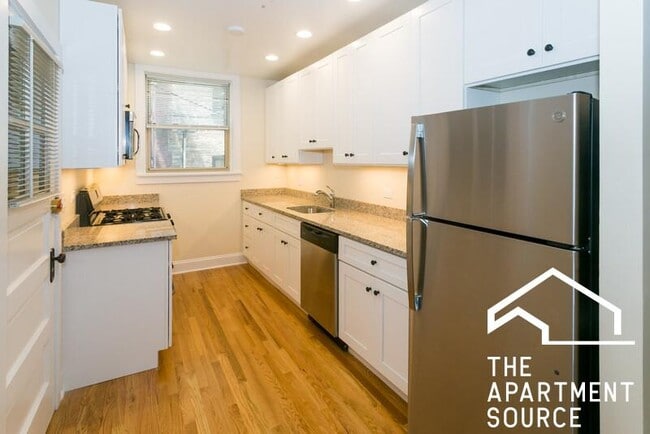 Photo - 914 Crain Street #B-3N Apartment