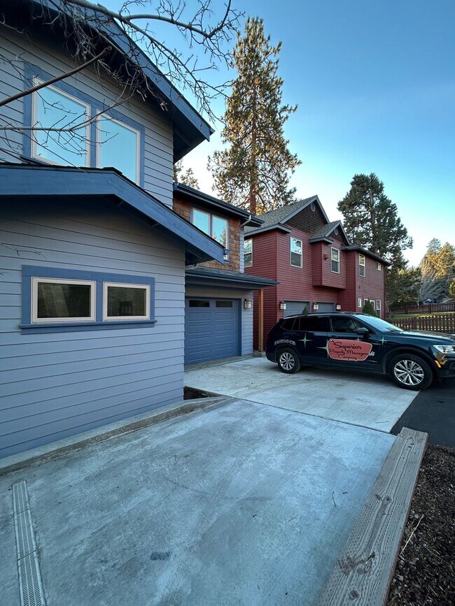 Foto del edificio - 1079 NW Quincy Ave