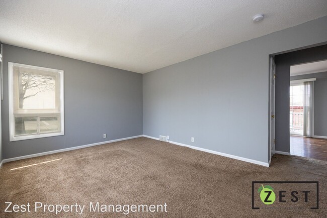 Building Photo - 3 br, 1 bath House - 389 Bay St
