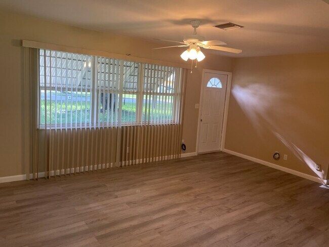 Foto del edificio - Fort Myers Single Family Home
