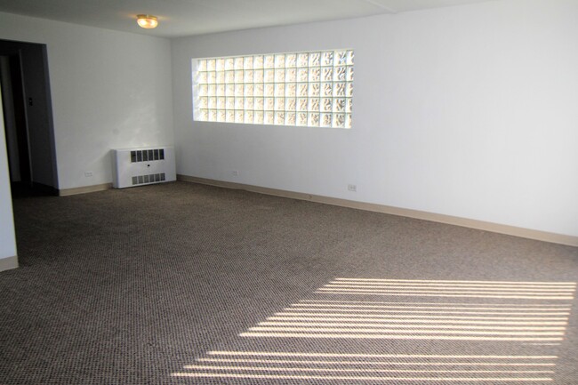 Building Photo - 220 N Kenilworth Ave
