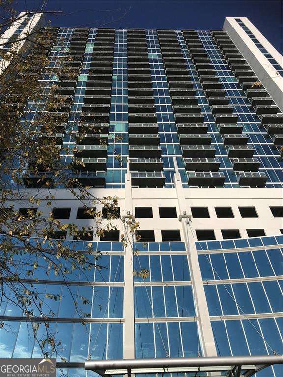 Foto del edificio - 3324 Peachtree Rd NE